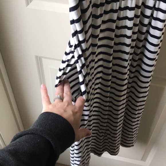 Black and white stripe summer dress - Picture 3 of 7